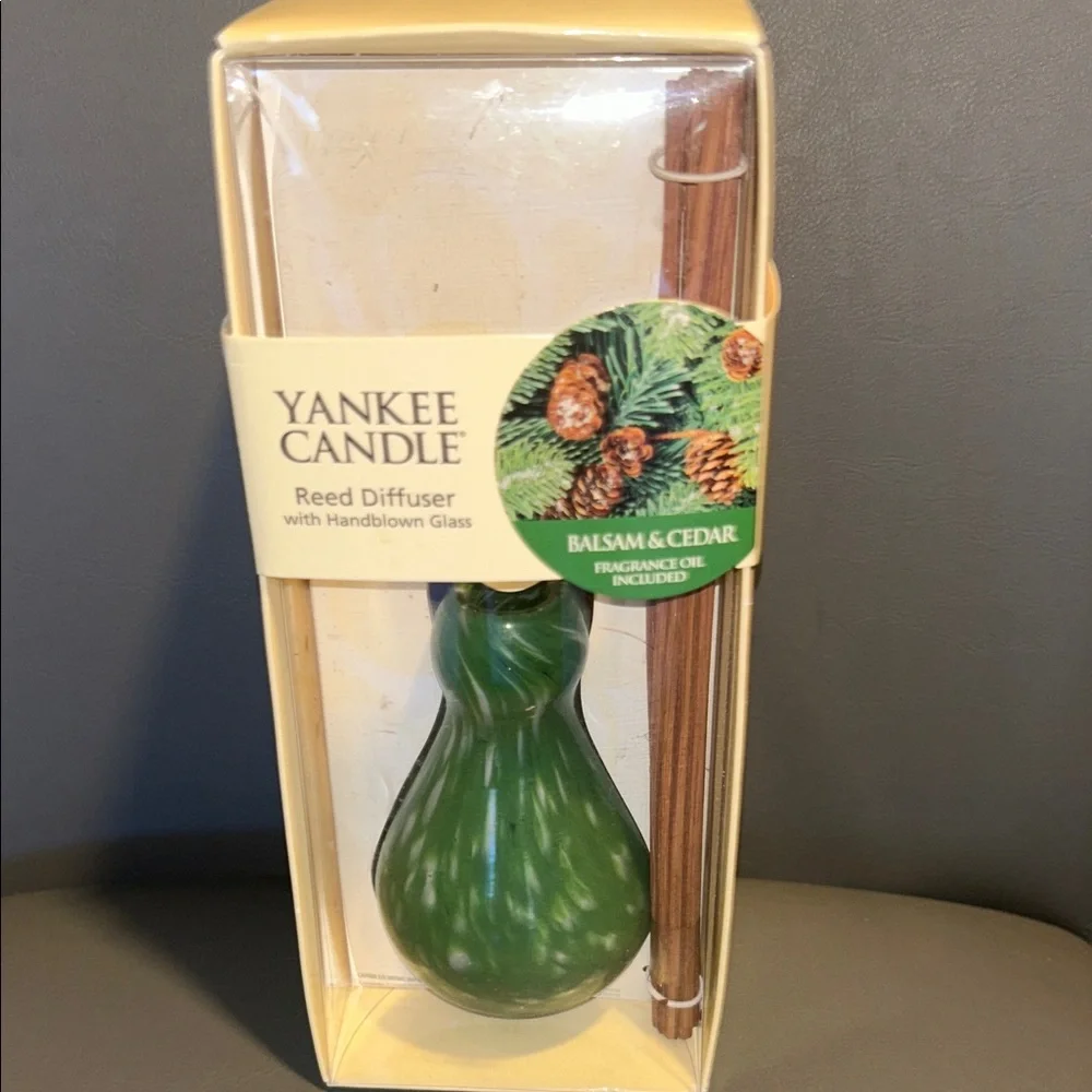 Yankee Candle Green Handblown Glass Reed Diffuser
